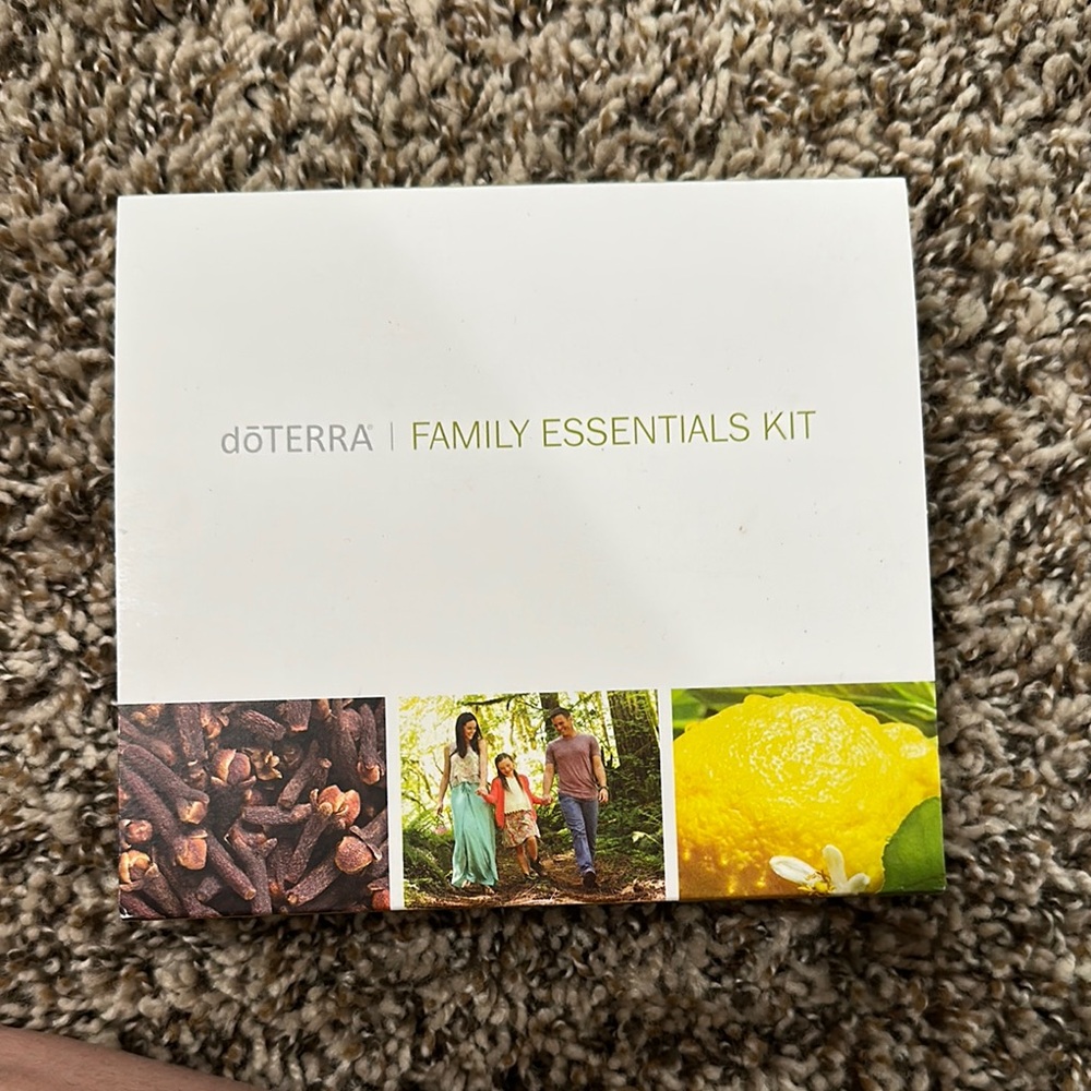 Essential Kit 10 oils included